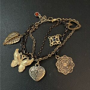 Chic Gold and Black Charm Bracelet